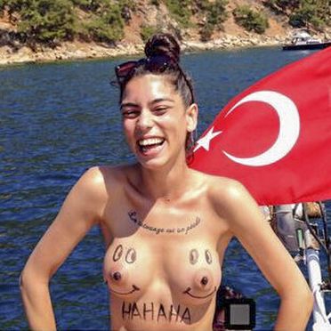 Didem Dinç (madamnarsist) - Fotoğraf 22