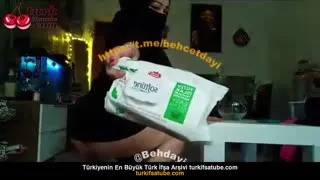 Anne YouTube’da video paylaşıyor