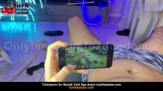 HD Porno Damla özden oyun oynayan manitayı azdırıp sert sikildi